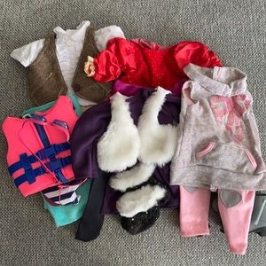 Set of 5 doll clothes